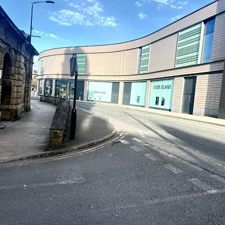 Standout Studio For Two Cheapside Bradford
